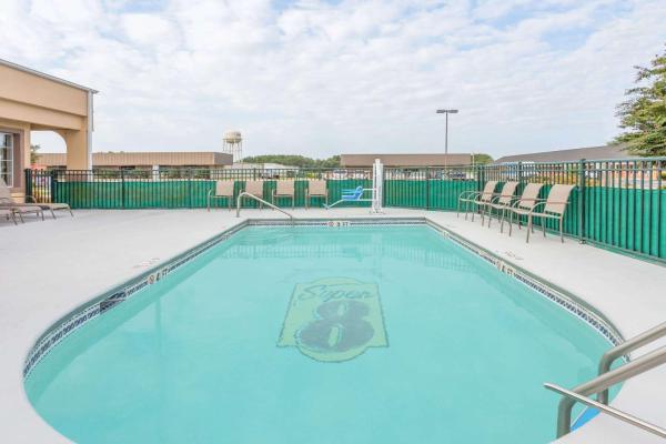 Foto 6: Super 8 by Wyndham Santee
