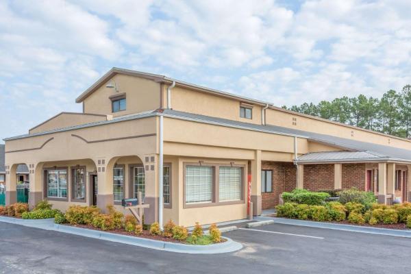 Foto 2: Super 8 by Wyndham Santee