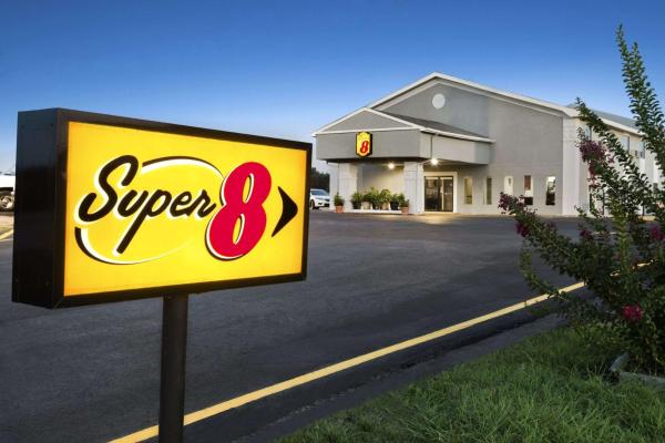 A la foto es mostra l'objecte Super 8 by Wyndham Ardmore situat a la ciutat de Ardmore.