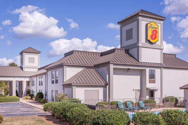 A la foto es mostra l'objecte Super 8 by Wyndham Greer/Spartanburg Area situat a la ciutat de Greer.