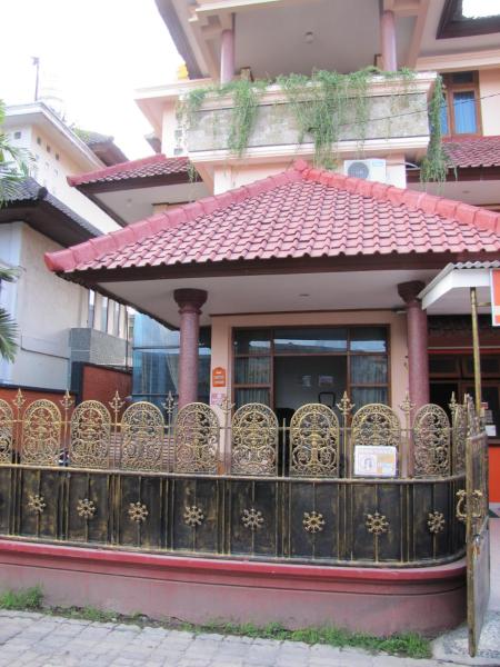 Na foto é possível ver o objeto Diva House localizado na cidade de Denpasar.