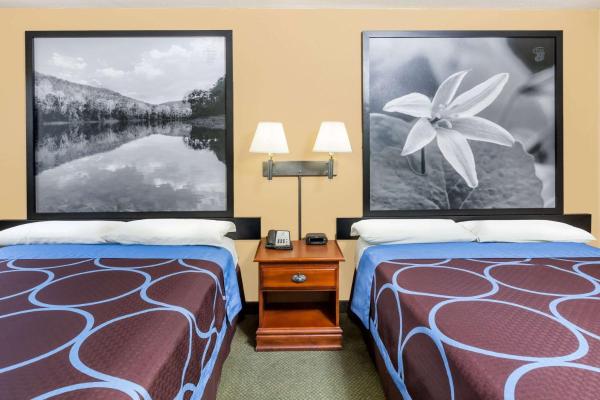 Foto 3: Super 8 by Wyndham Pine Bluff