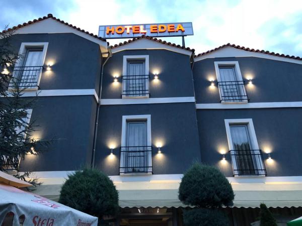 A la foto es mostra l'objecte Hotel EDEA situat a la ciutat de Maliq.