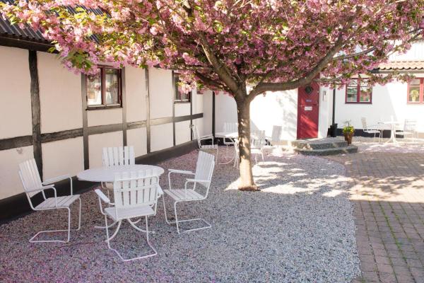 A la foto es mostra l'objecte Landet Bed and Breakfast situat a la ciutat de Äsperöd.