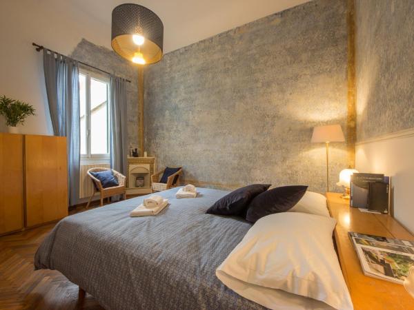 Na zdjęciu widoczny jest obiekt San Lorenzo Family Apartment położony w mieście Florencja.