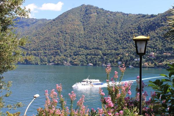 Na foto é possível ver o objeto Lakeviewcabin localizado na cidade de Como.