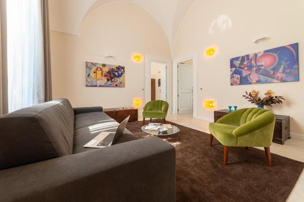 A la foto es mostra l'objecte Y Arcillos Luxury Rooms CIN ITO75O35B4OOO468O2 situat a la ciutat de Lecce.