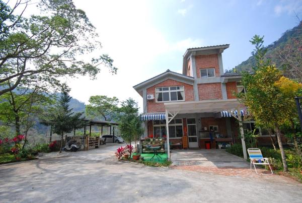 Na fotografii je vidět objekt Zuo An Hostel nacházející se ve městě Wufeng.