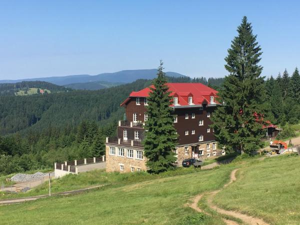 Auf dem Foto ist das Objekt Apartmán Sulov in der Stadt Staré Hamry zu sehen.