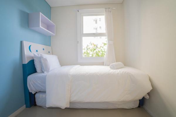 Cozy 2br Apartment At Parahyangan Residence With Direct Access To Swimming Pool By Travelio - Bandung