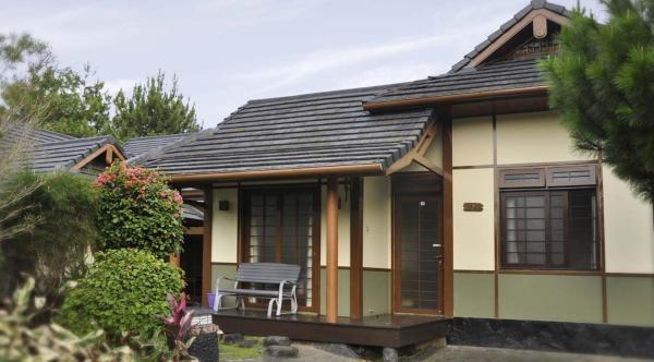 Na fotografii je vidět objekt Villa Kota Bunga Ade Type Jepang - 0222 nacházející se ve městě Cibadak.