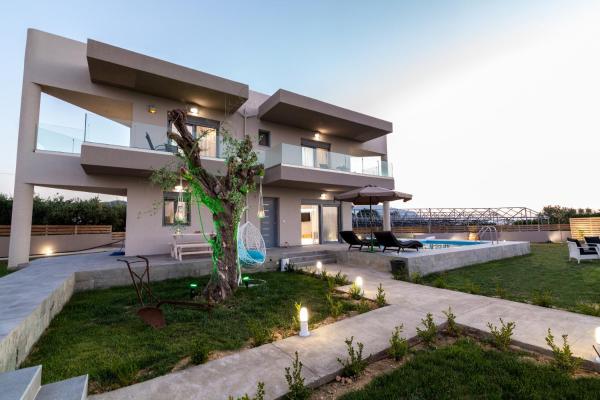 A la foto es mostra l'objecte Villa Santa Barbara Hersonisos situat a la ciutat de Hersonissos.