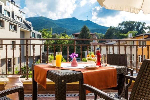 Na fotografii je vidět objekt Hotel Villa Boyana - Free Parking nacházející se ve městě Sofie.