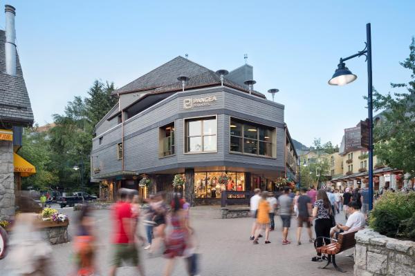 På billedet ses objektet Pangea Pod Hotel beliggende i byen Whistler.
