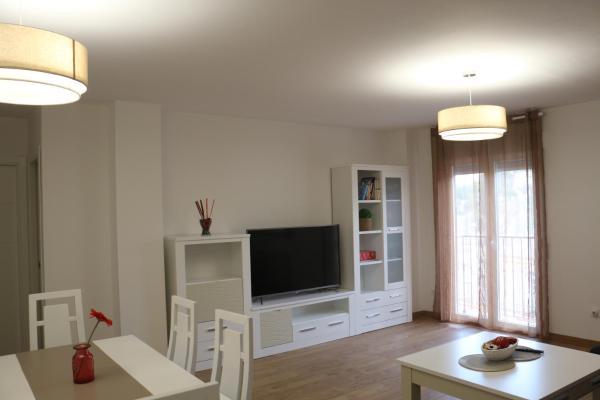 På billedet ses objektet Apartamentos Roca Tarpeya beliggende i byen Toledo.
