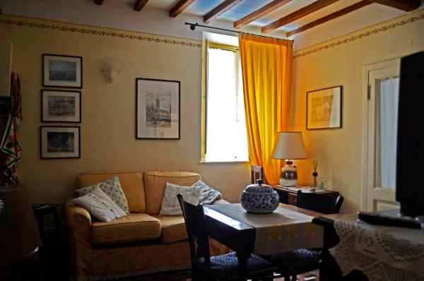 På billedet ses objektet Casa di Luli beliggende i byen Siena.