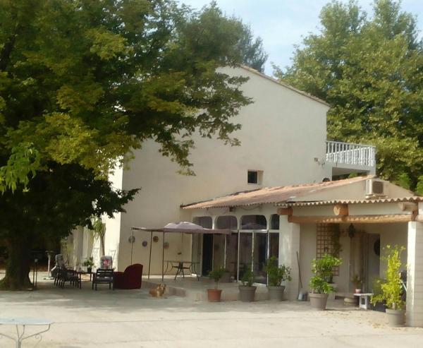 Στη φωτογραφία φαίνεται το αντικείμενο Au pays du Ventoux που βρίσκεται στην πόλη Le Thor.