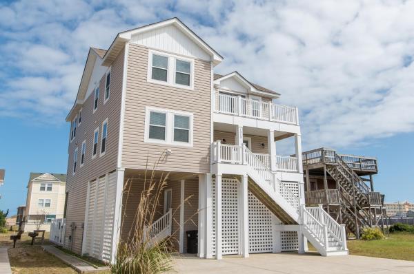 Bre Ales Lighthouse - Kdh Mp 9, Ocean Views, 170 Yds To Beach, Elevator, Pool, Hot Tub, Flex Stays - Kill Devil Hills, NC