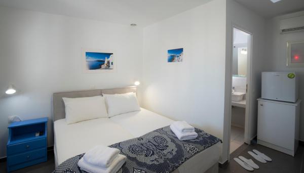 На фото показан объект Edem Rooms, расположенный в городе Тира.