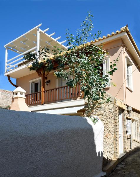 A la foto es mostra l'objecte Bella's Rustic Suites situat a la ciutat de Nàuplia.