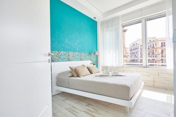 Na zdjęciu widoczny jest obiekt Luxury Experience | WelcHome Napoli położony w mieście Neapol.