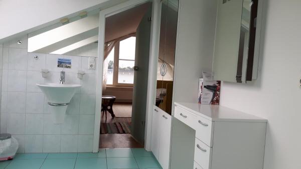Photo 8 : helles Dachstudio