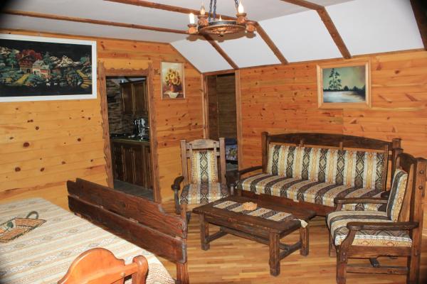 A la foto es mostra l'objecte Guest House Veronika situat a la ciutat de Dilijan.