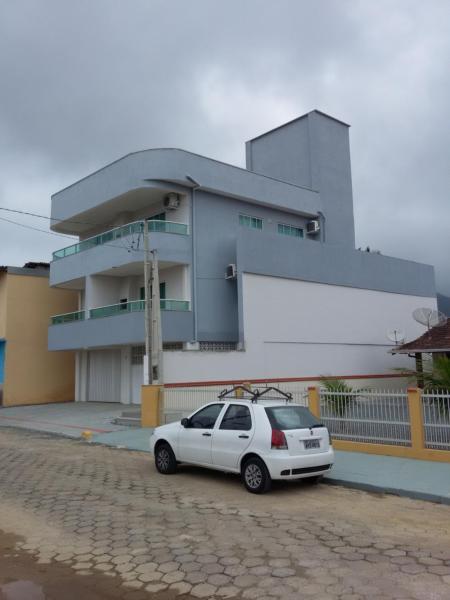 A la foto es mostra l'objecte Residencial Corrêa situat a la ciutat de Penha.