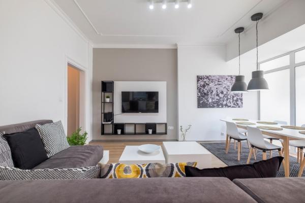 blueWaveplace - Stylish 2 BR Home in Center of Sofia, Sofia