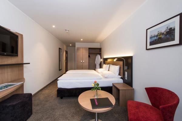 Astor & Aparthotel, Kolonia
