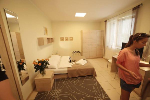A la foto es mostra l'objecte Standard Delegacyjny Bed & Breakfast situat a la ciutat de Krzykawka.