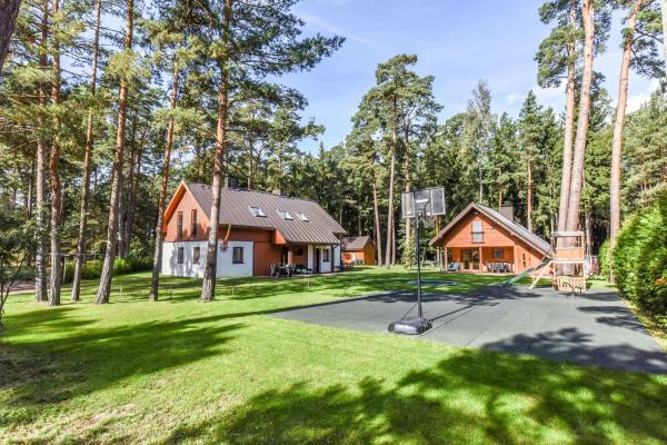 Nella foto è visibile l'oggetto Vacation Home Mezsargi situato nella città di Pape.