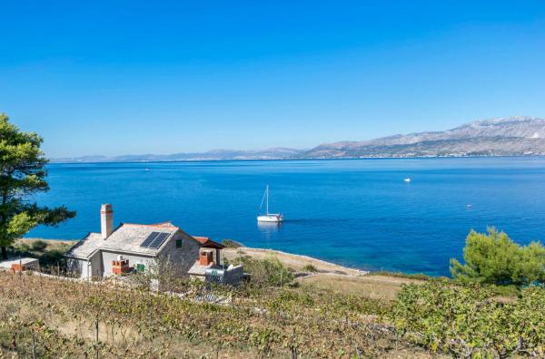 A la foto es mostra l'objecte House Svjetlana situat a la ciutat de Postira.