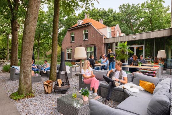 Na fotografii je vidět objekt Stayokay Hostel Soest nacházející se ve městě Soest.
