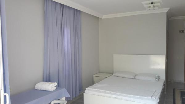 A la foto es mostra l'objecte Gunay Pansiyon Antalya situat a la ciutat de Antalya.