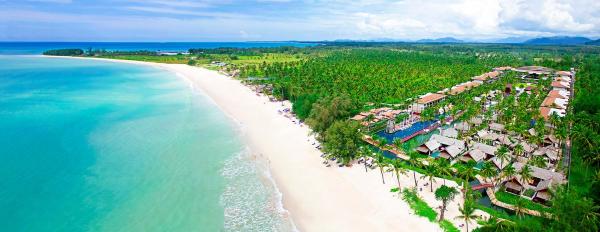 På billedet ses objektet Graceland Khaolak Beachfront Resort beliggende i byen Bang Sak.