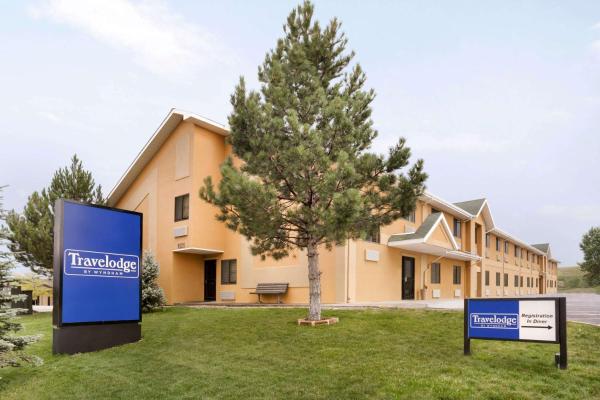 A la foto es mostra l'objecte Travelodge by Wyndham Cheyenne situat a la ciutat de Cheyenne.