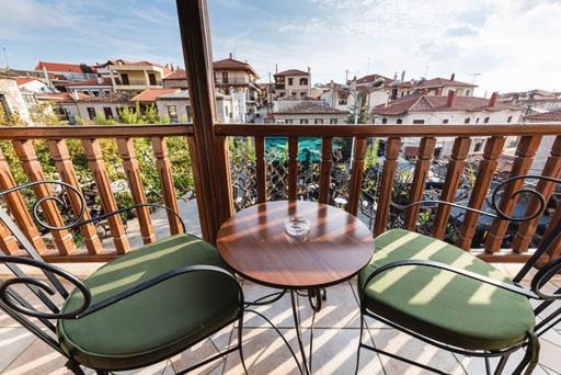 A la foto es mostra l'objecte Celena Maisonettes situat a la ciutat de Arachova.