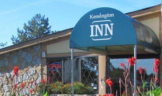 A la foto es mostra l'objecte Kensington Inn - Howell situat a la ciutat de Fowlerville.