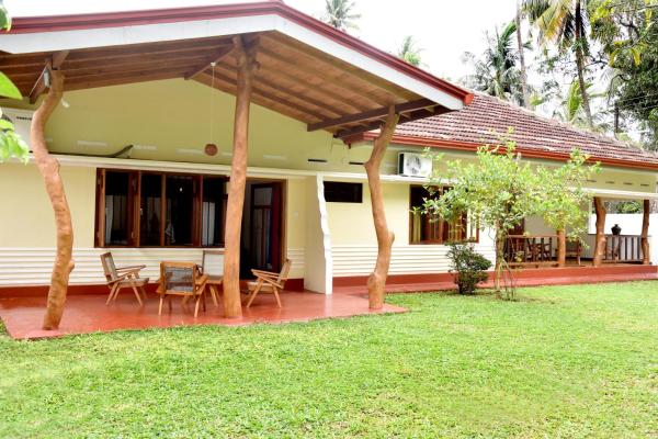 A la foto es mostra l'objecte Villa Polhena situat a la ciutat de Matara.