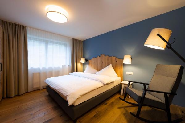 Foto 7: Sepp & Hannis Suiten im Dorf