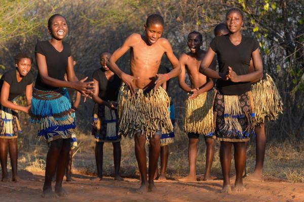 The photo shows the RiverDance Lodge located in the city of Divundu.