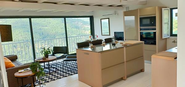 Στη φωτογραφία φαίνεται το αντικείμενο Casa da Viña - Ribeira Sacra που βρίσκεται στην πόλη Nogueira de Ramuin.