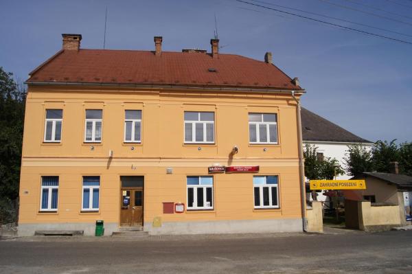 Kuvassa näkyy kohde Penzion Modrý Jelen, joka sijaitsee kaupungissa Velká Kraš.