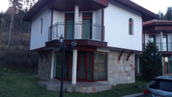 Na foto é possível ver o objeto Villa Bojinovi - Forest Nook 2 localizado na cidade de Levochevo.