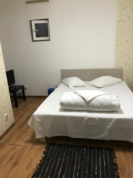 Na zdjęciu widoczny jest obiekt La Anca Hotel położony w mieście Bukareszt.