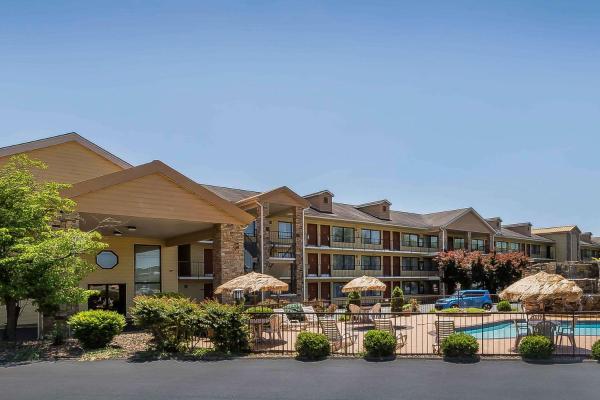 Op de foto is het object Quality Inn & Suites Sevierville - Pigeon Forge te zien, gelegen in de stad Sevierville.