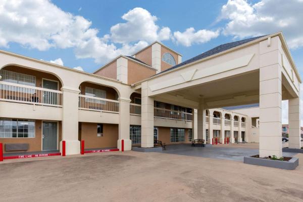 A la foto es mostra l'objecte Quality Inn Clute Freeport situat a la ciutat de Clute.