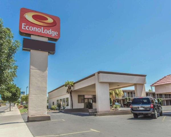 Na zdjęciu widoczny jest obiekt Econo Lodge St George North - Near Pioneer Park położony w mieście St. George.