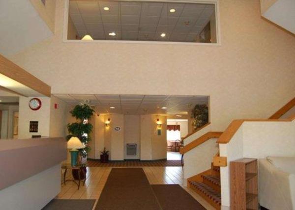 A la foto es mostra l'objecte Rodeway Inn Willington North situat a la ciutat de Willington Hill.